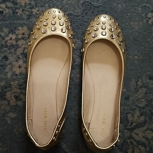 nine west gold flats